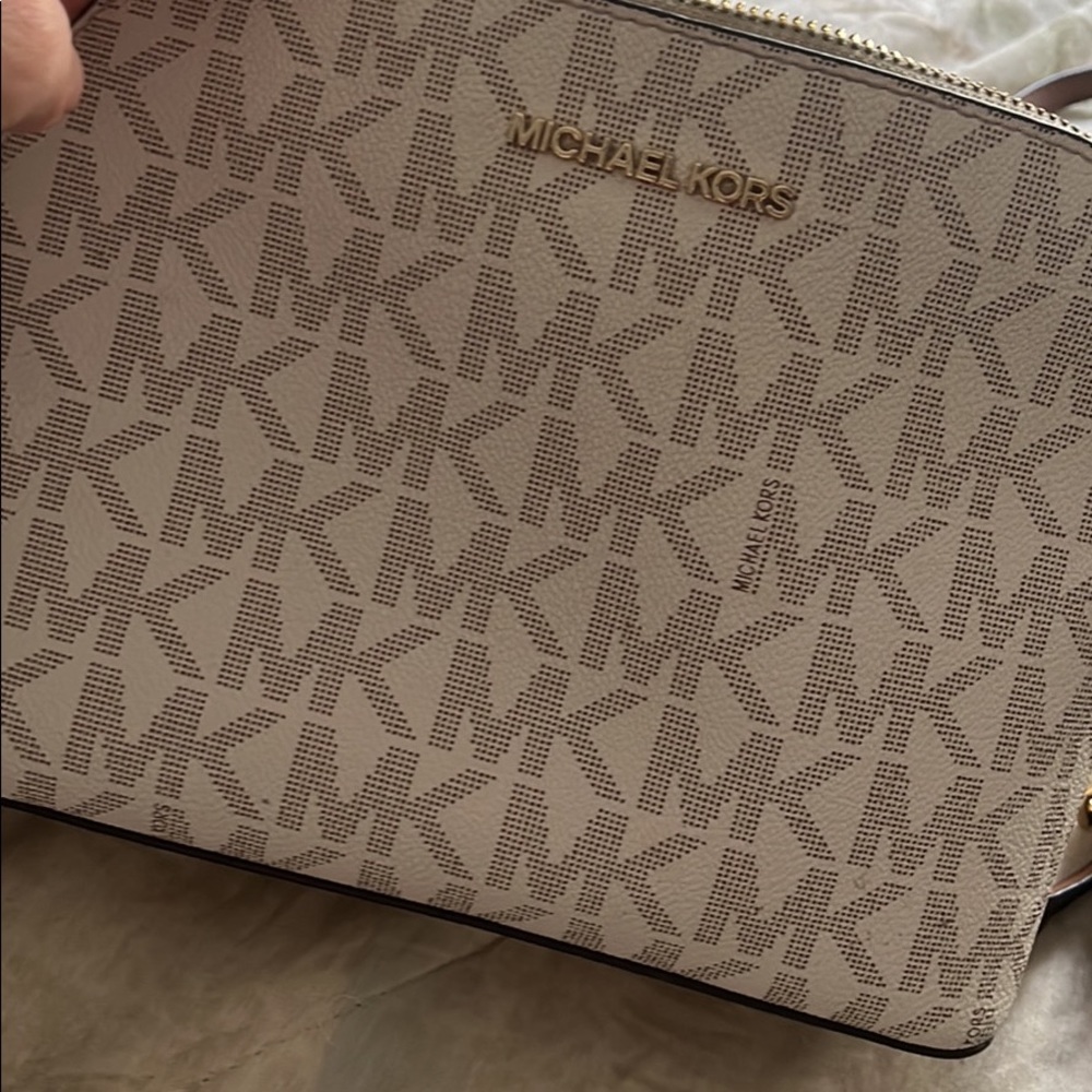 mk used bearly used it!